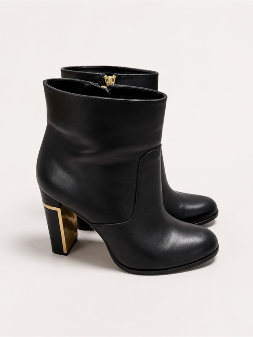 Calvin Klein Karlia Black Leather Ankle Boots 8.5 Gold Heel Zip